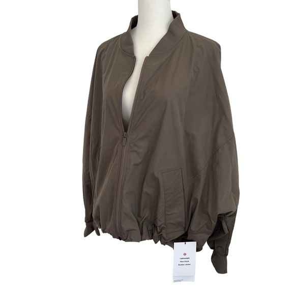 NEW lululemon Lightweight Hem-Cinch Bomber Jacket - Picture 2 of 10